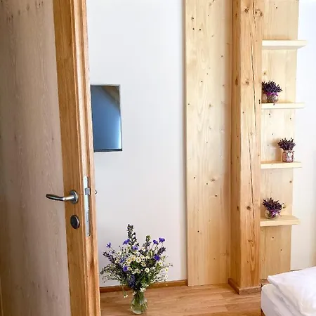 Penzion Hájenka pod větrníky Stitary